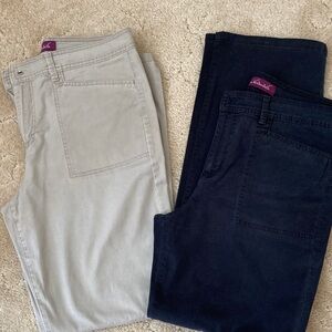 Gloria Vanderbilt Straight Leg Jeans in Black and Gray